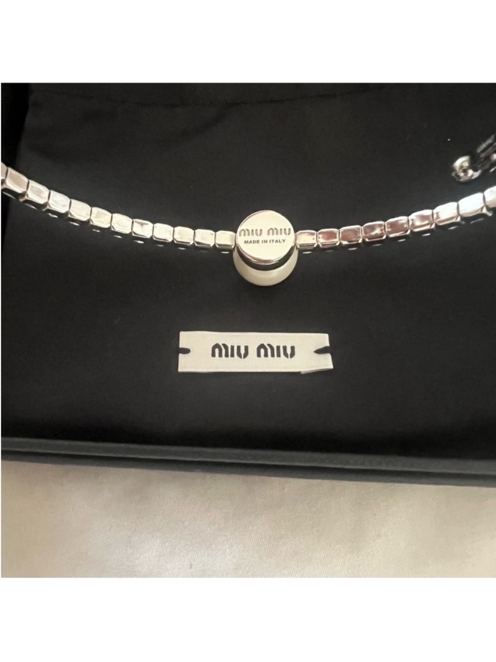 Miu Miu Diamond Pearl
Choker - Picture 5 of 10